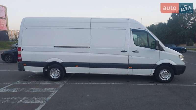 Mercedes-Benz Sprinter 2012