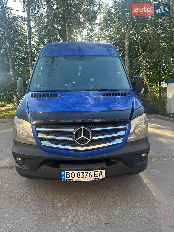 Грузовой фургон Mercedes-Benz Sprinter 2017 в 