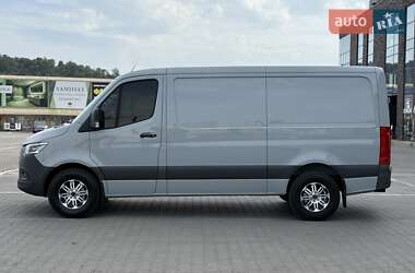 Грузовой фургон Mercedes-Benz Sprinter 2021 в 