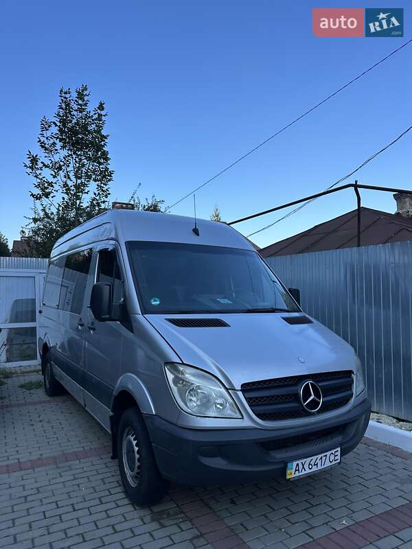 Грузовой фургон Mercedes-Benz Sprinter 2006 в 