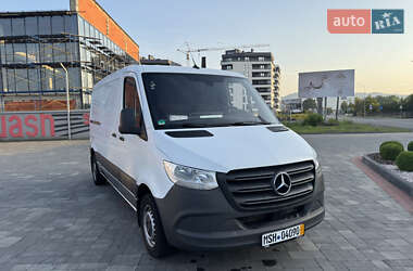 Грузовой фургон Mercedes-Benz Sprinter 2021 в 