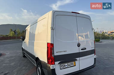 Грузовой фургон Mercedes-Benz Sprinter 2021 в 