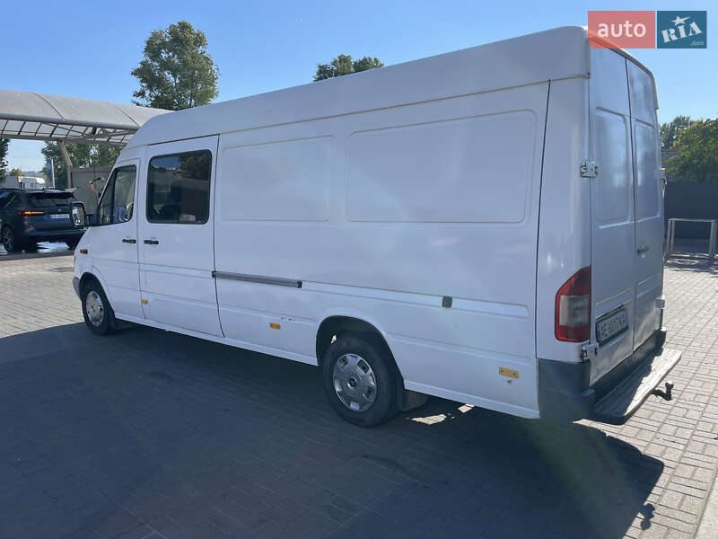 Грузопассажирский фургон Mercedes-Benz Sprinter 2005 в Днепре
