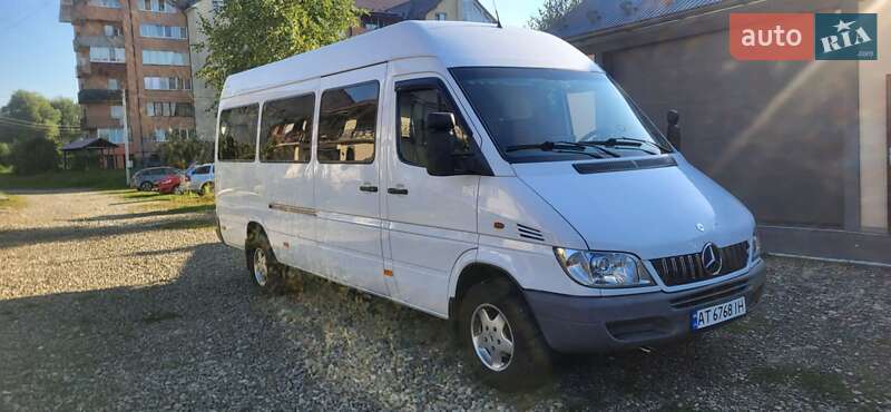 Mercedes-Benz Sprinter 2000