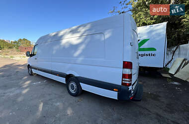 Грузовой фургон Mercedes-Benz Sprinter 2016 в 