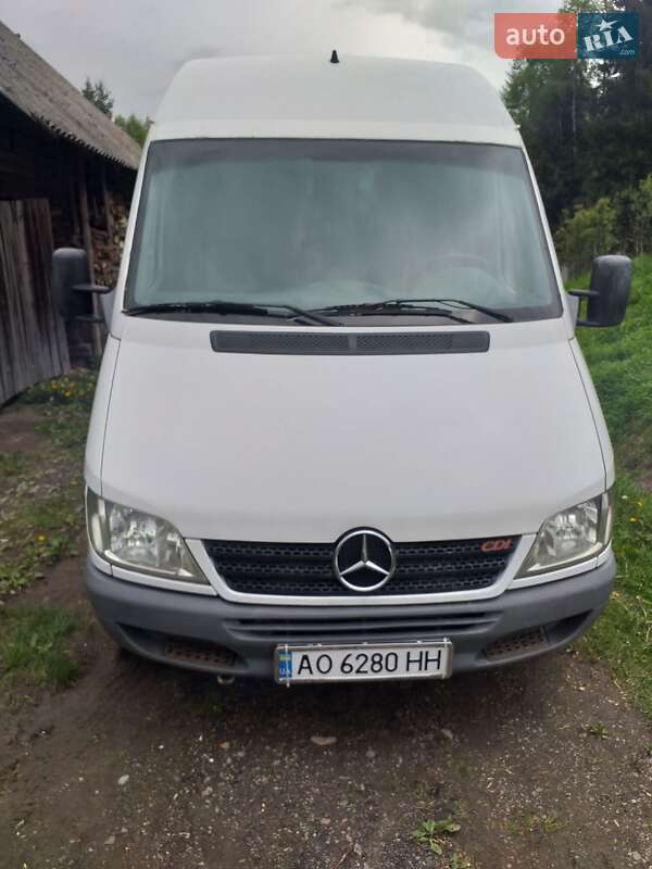 Mercedes-Benz Sprinter 2004