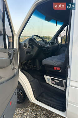 Грузовой фургон Mercedes-Benz Sprinter 2003 в 