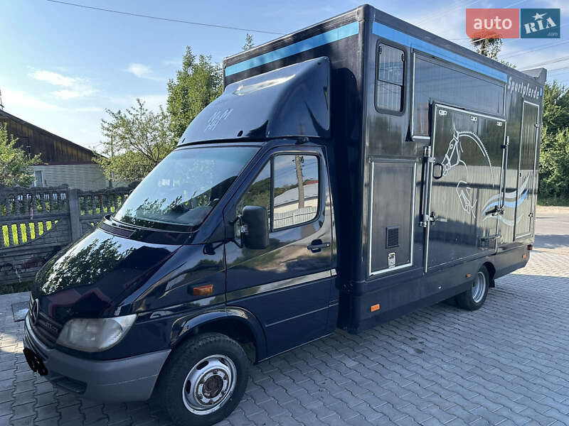 Для перевезення тварин Mercedes-Benz Sprinter 2002 в Бориславі
