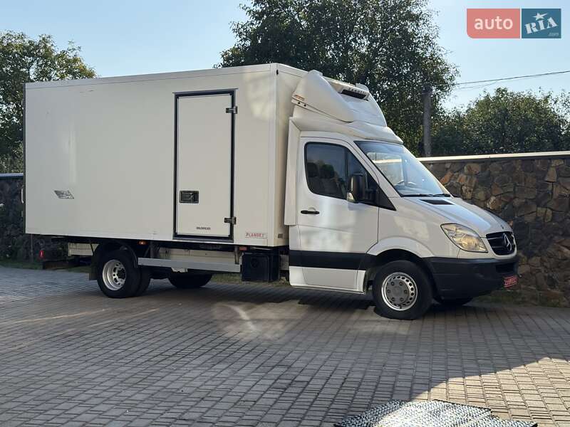 Mercedes-Benz Sprinter 2012