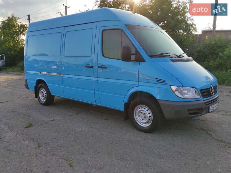 Грузовой фургон Mercedes-Benz Sprinter 2006 в Ровно