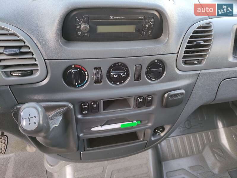Грузовой фургон Mercedes-Benz Sprinter 2006 в Ровно
