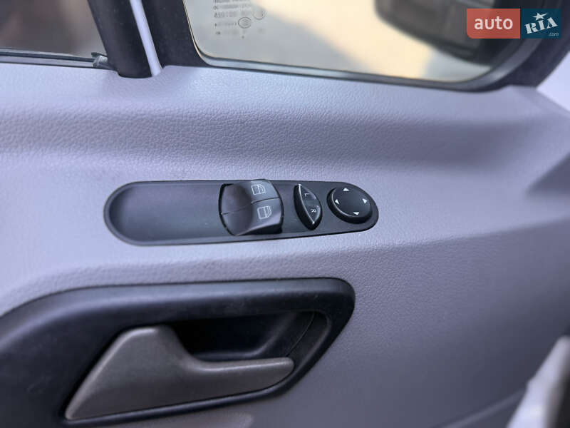 Вантажний фургон Mercedes-Benz Sprinter 2015 в Коломиї фото 21 Вантажний фургон Mercedes-Benz Sprinter 2015 в Коломиї