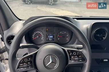 Грузовой фургон Mercedes-Benz Sprinter 2023 в 