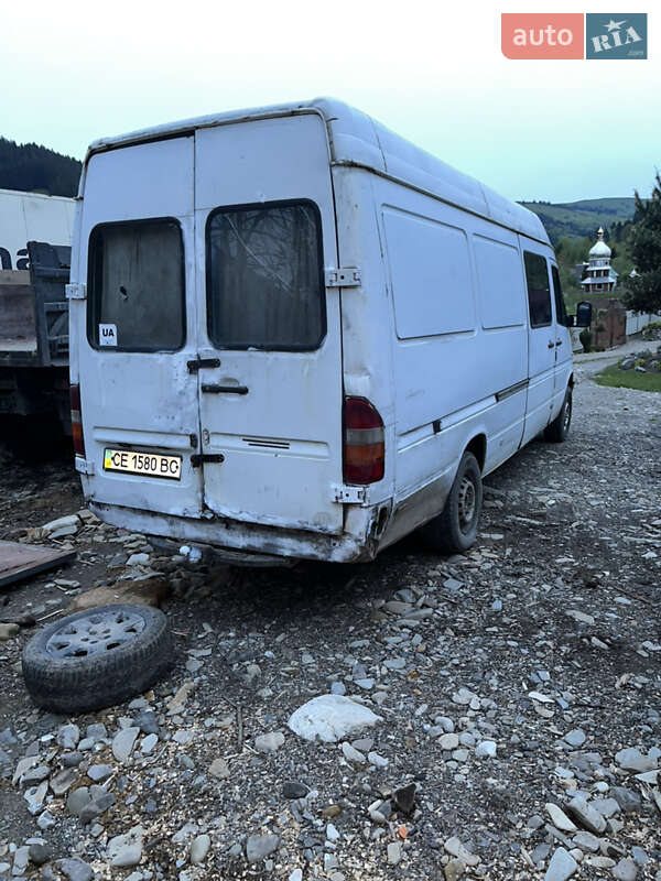 Грузовой фургон Mercedes-Benz Sprinter 1995 в Верховине