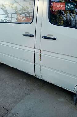 Грузовой фургон Mercedes-Benz Sprinter 2004 в 