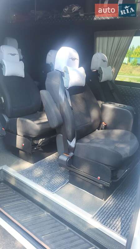 Мікроавтобус Mercedes-Benz Sprinter 2015 в Звенигородці
