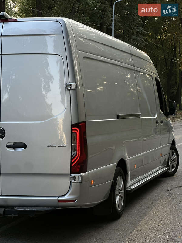 Грузовой фургон Mercedes-Benz Sprinter 2018 в Черновцах