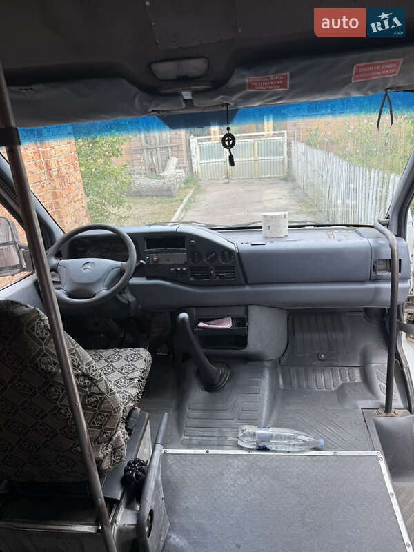 Пригородный автобус Mercedes-Benz Sprinter 1999 в Житомире фото 5 Пригородный автобус Mercedes-Benz Sprinter 1999 в Житомире