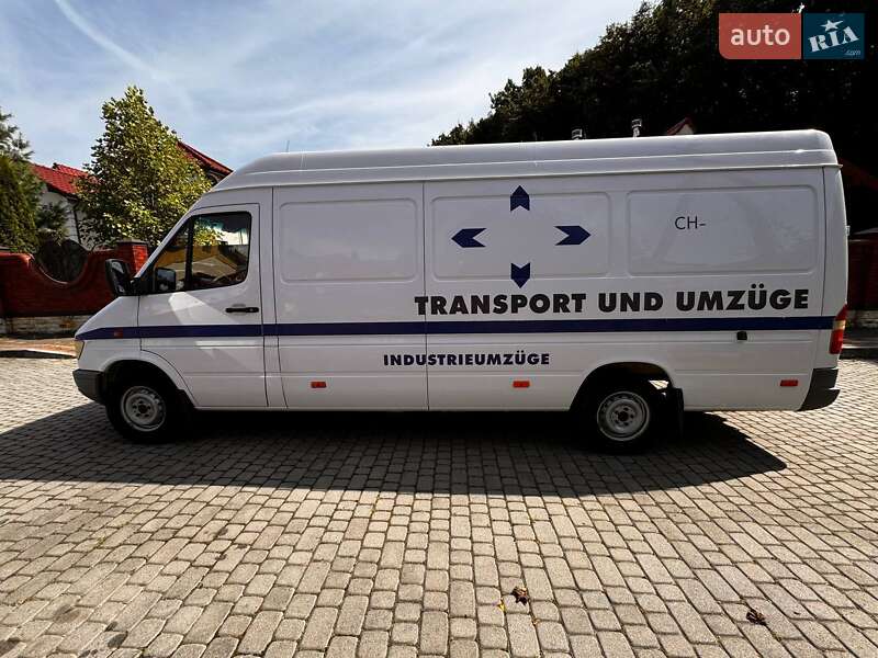 Грузовой фургон Mercedes-Benz Sprinter 1999 в Львове