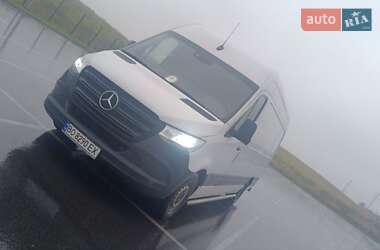 Грузовой фургон Mercedes-Benz Sprinter 2021 в 