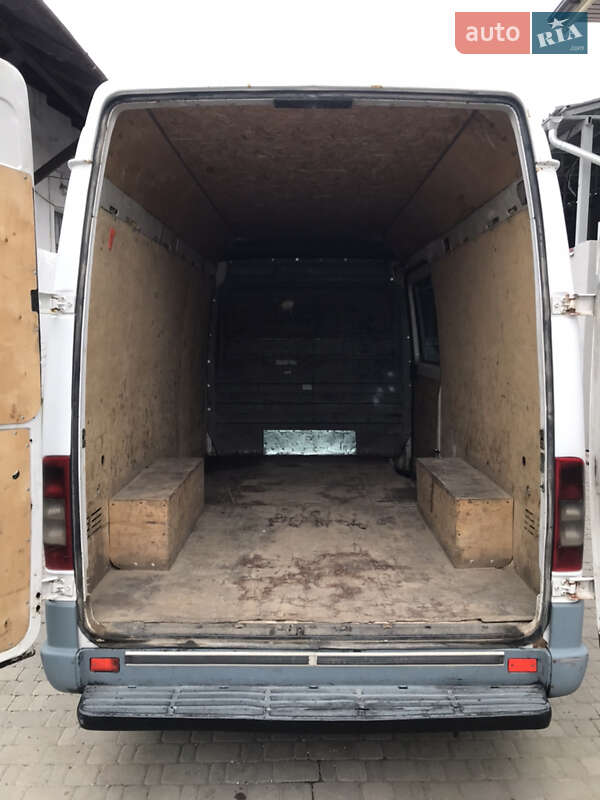 Грузовой фургон Mercedes-Benz Sprinter 2002 в Каменец-Подольском