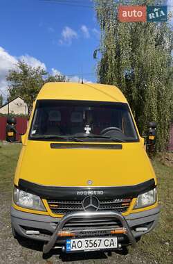 Вантажний фургон Mercedes-Benz Sprinter 2004 в Ужгороді