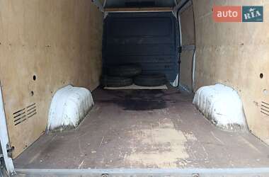 Вантажний фургон Mercedes-Benz Sprinter 2005 в 