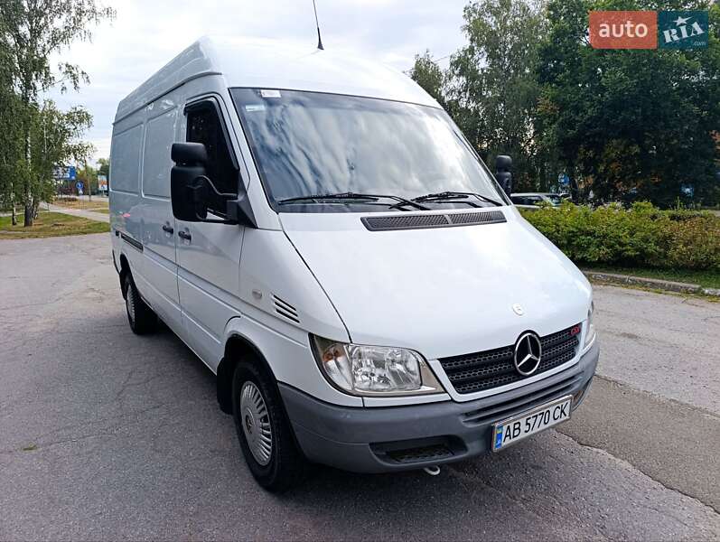 Вантажний фургон Mercedes-Benz Sprinter 2005 в Броварах