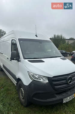 Грузовой фургон Mercedes-Benz Sprinter 2018 в 