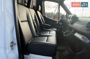Грузовой фургон Mercedes-Benz Sprinter 2021 в 