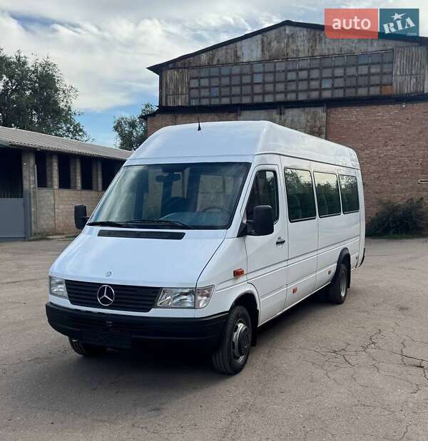 Городской автобус Mercedes-Benz Sprinter 1998 в Кривом Роге