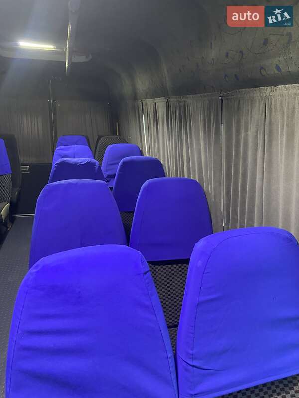 Пригородный автобус Mercedes-Benz Sprinter 1998 в Киеве