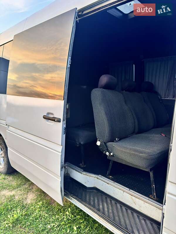 Микроавтобус Mercedes-Benz Sprinter 2004 в Бориславе