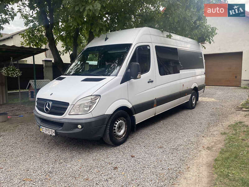 Mercedes-Benz Sprinter 2011