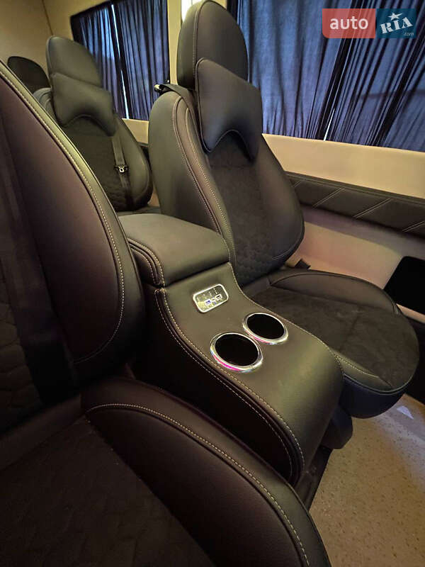 Туристический / Междугородний автобус Mercedes-Benz Sprinter 2019 в Кривом Роге