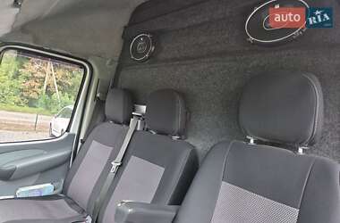 Грузовой фургон Mercedes-Benz Sprinter 2005 в 
