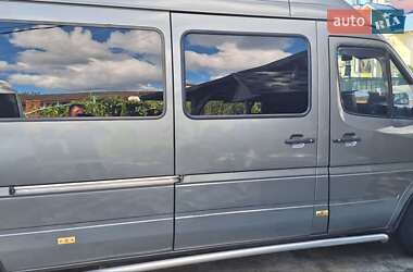Грузовой фургон Mercedes-Benz Sprinter 2002 в 
