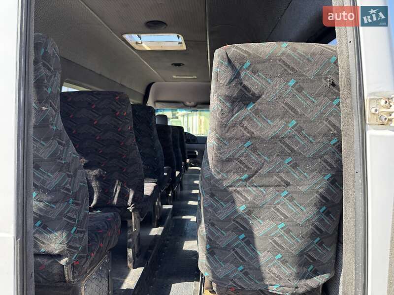 Микроавтобус Mercedes-Benz Sprinter 1999 в Черновцах