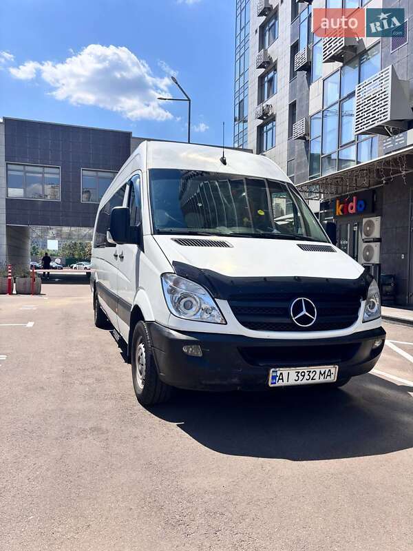 Микроавтобус Mercedes-Benz Sprinter 2011 в Киеве фото 4 Микроавтобус Mercedes-Benz Sprinter 2011 в Киеве