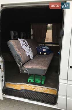 Грузопассажирский фургон Mercedes-Benz Sprinter 2000 в 
