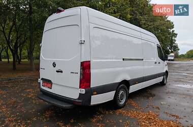 Грузовой фургон Mercedes-Benz Sprinter 2020 в 