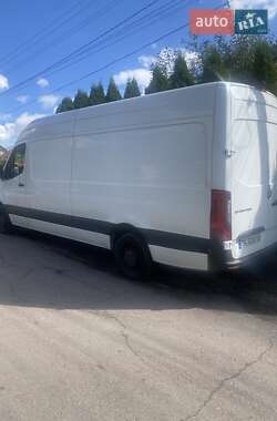 Вантажний фургон Mercedes-Benz Sprinter 2018 в Рівному