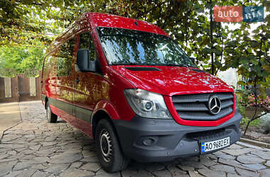 Вантажний фургон Mercedes-Benz Sprinter 2016 в Ужгороді
