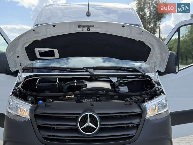 Вантажний фургон Mercedes-Benz Sprinter 2022 в Рівному