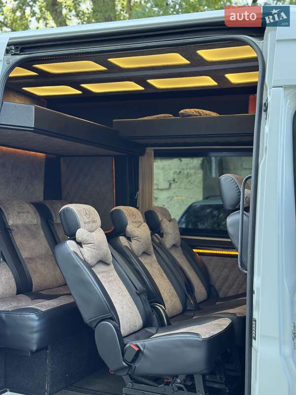 Микроавтобус Mercedes-Benz Sprinter 2020 в Черновцах