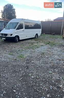 Микроавтобус Mercedes-Benz Sprinter 2000 в Звягеле