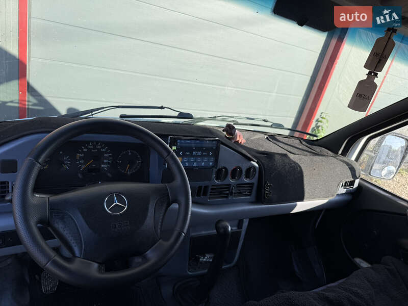 Грузовой фургон Mercedes-Benz Sprinter 1999 в Тернополе