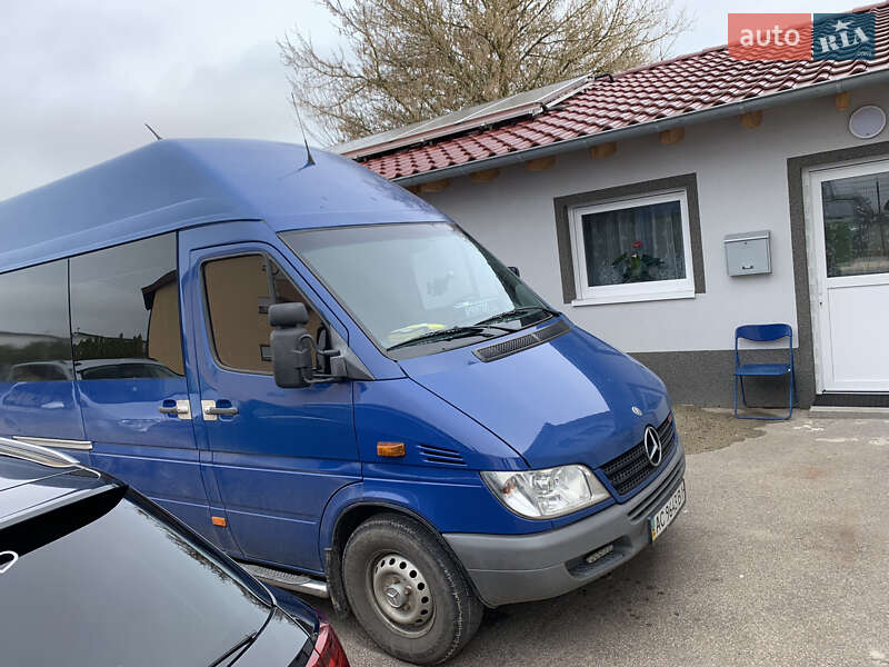 Микроавтобус Mercedes-Benz Sprinter 2006 в Нововолынске