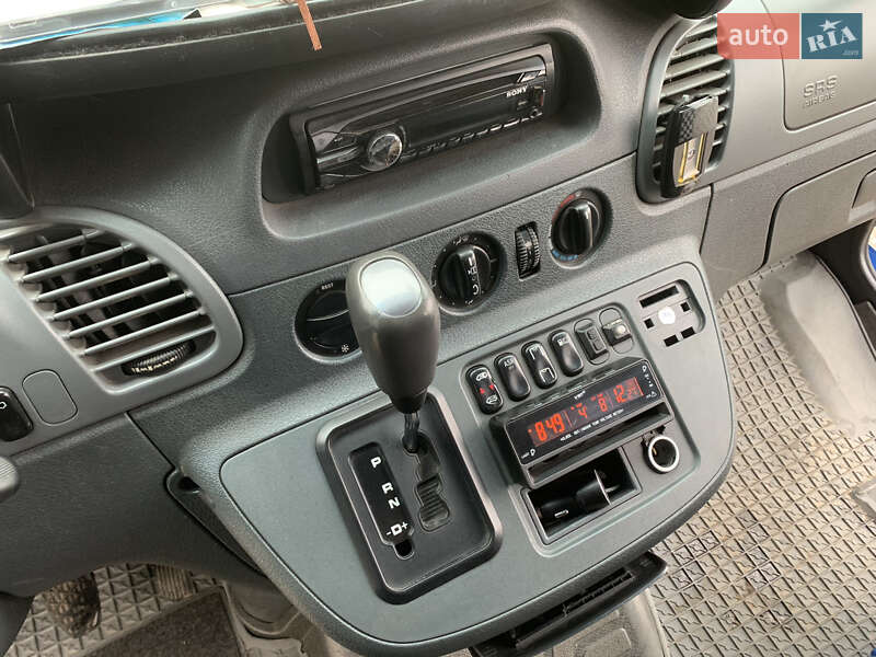 Микроавтобус Mercedes-Benz Sprinter 2006 в Нововолынске