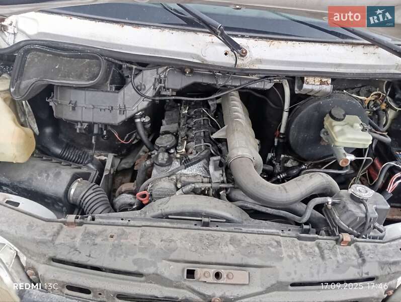 Приміський автобус Mercedes-Benz Sprinter 2002 в Коростені